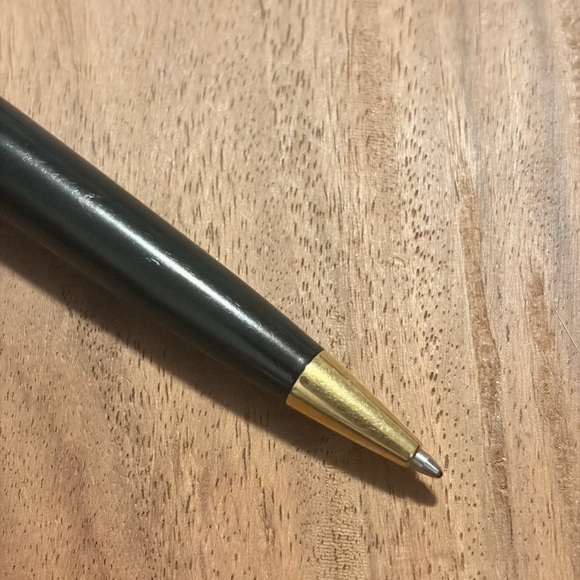 Waterman Paris - Black and Gold Ballpoint Pen - Picture 8 of 8